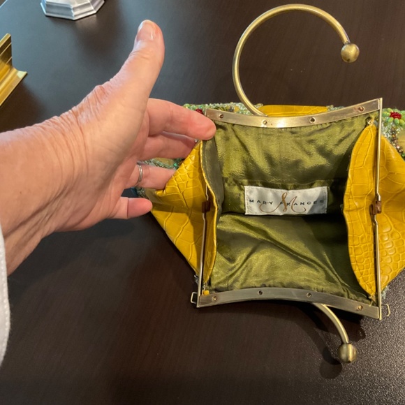 Purse - Picture 2 of 2